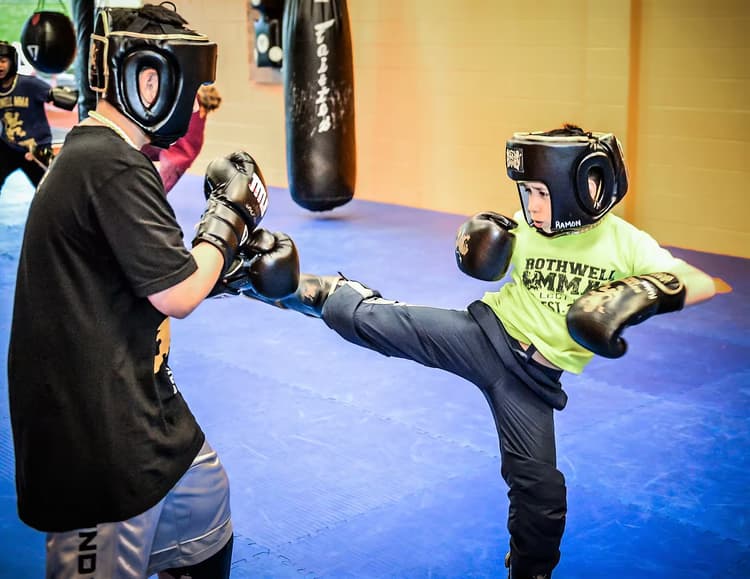 Striking class sparring