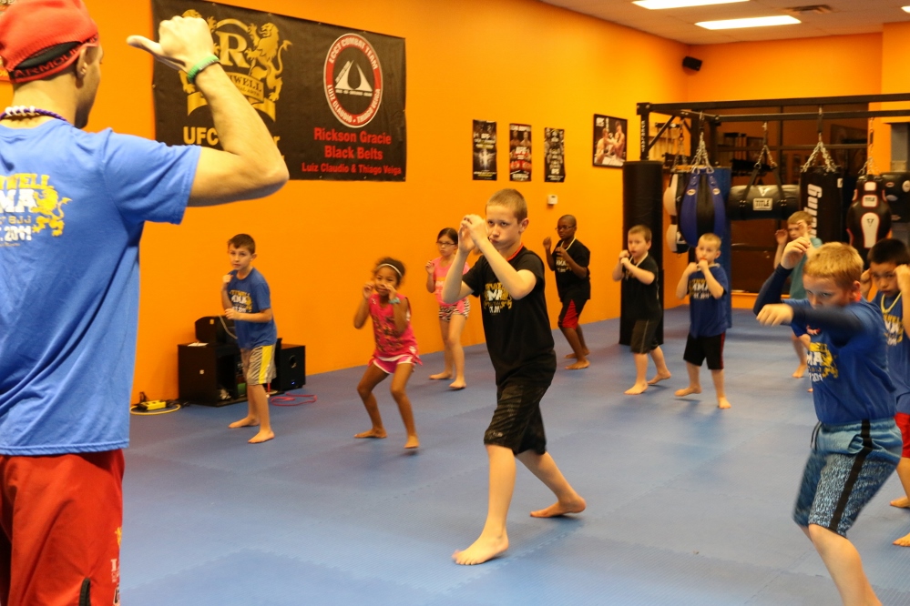 Kids Kickboxing 12.10 (1) | Rothwell MMA